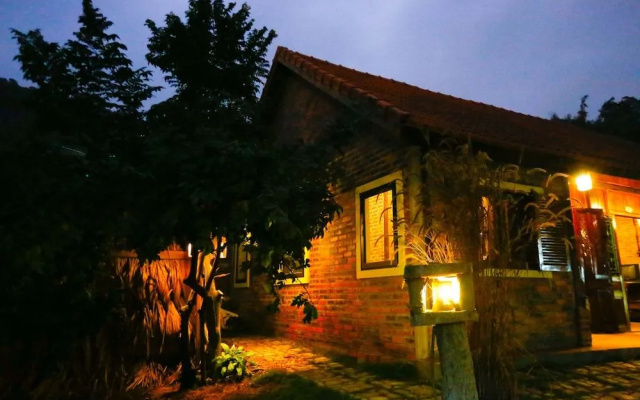 Bis House