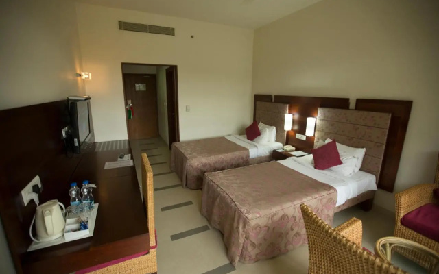 Hotel Devaragam