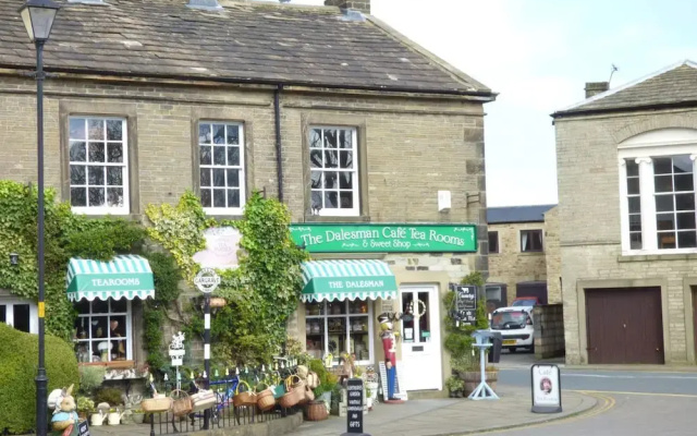 Robin Lodge