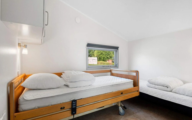 6 Person Holiday Park Home in Holbaek