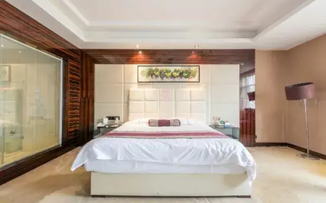 New Huatian Hotel