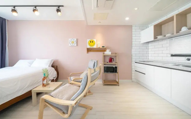 Goseong Littlesquare Oceanview Pension