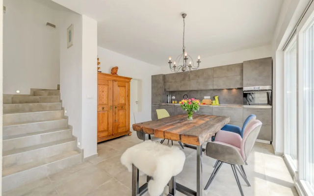 Villa White Pearl