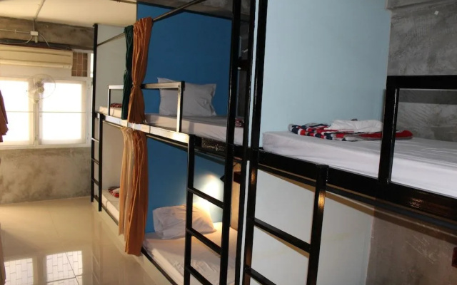Yellow Flowers Hostel