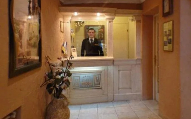 Отель «Эней»