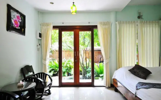 Baan Saranrom