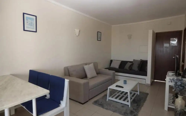 1-bed - Sleeps 4 - Free Parking