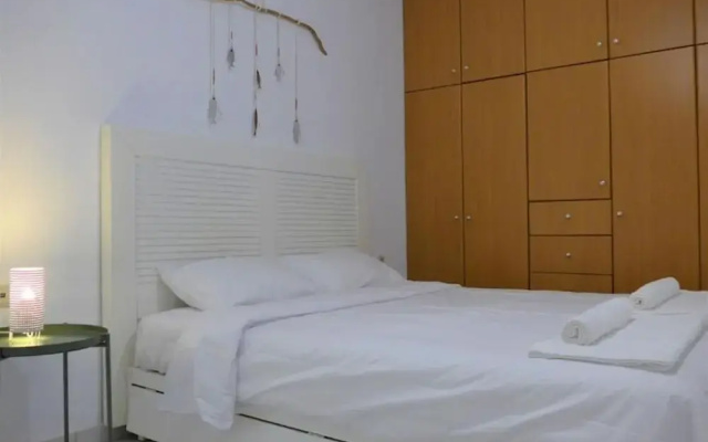 "kalamaki Plaza Apartments 'psari'"