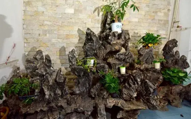 Yuxi Jinyan Hotel
