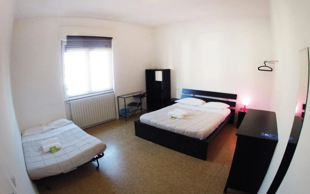 My Room Airport
