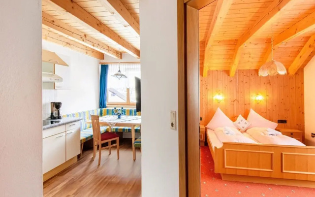 Sunlit Apartment near Ski Area in Längenfeld