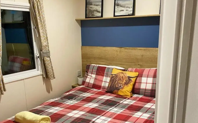 Lovely 2-bed Chalet in Prestatyn