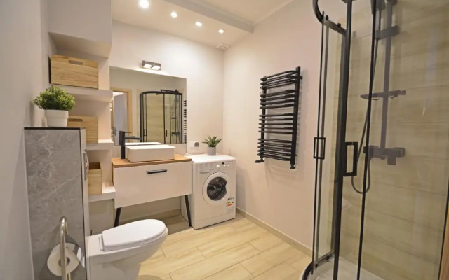 Apartamenty Bryza - Debina