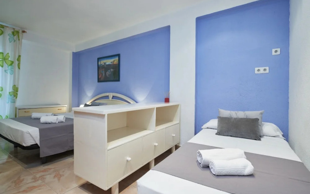 Apartamento Differentflats Acantilados