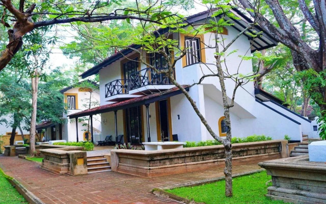 Cinnamon Lodge