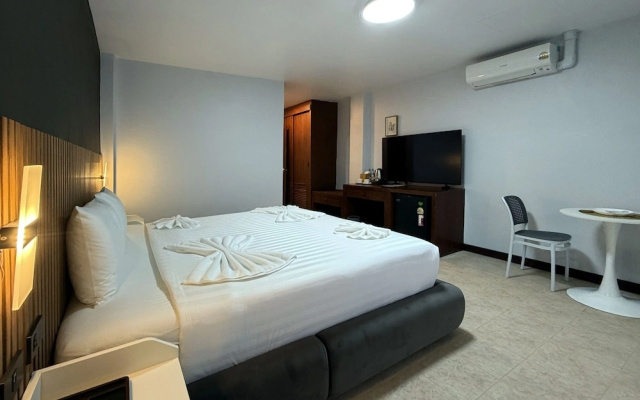 Karon Place