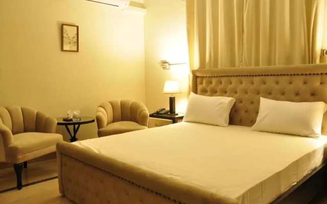 Reina Boutique Hotel - G6