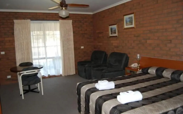 Sportslander Motor Inn