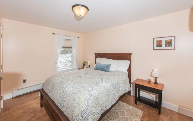 Maple Rock Bed & Breakfast