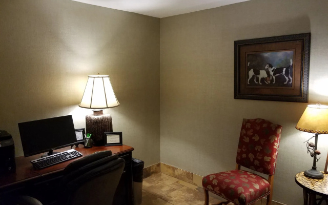Holiday Inn Asheville East-Blue Ridge PKWY by IHG