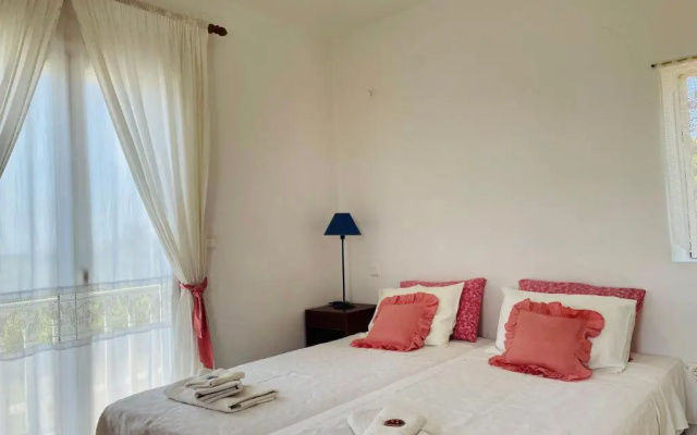 Lemnos Retreat Villa-250m from the Beach 1km from Diapori