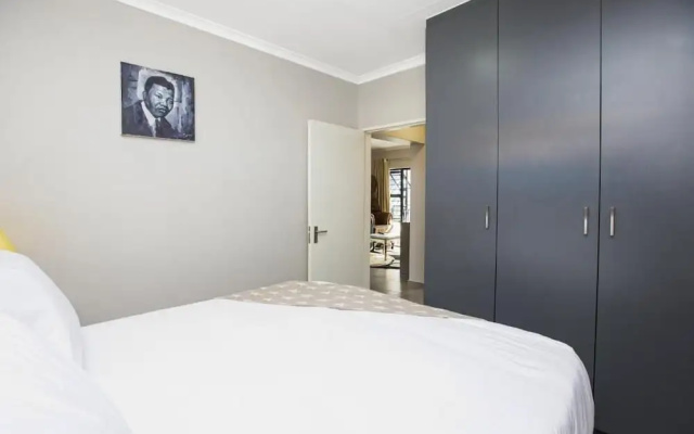 Eazy Apartment by Mall of Africa