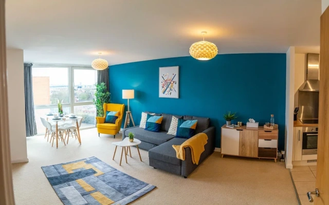 Rueben Suite By EAA Homes