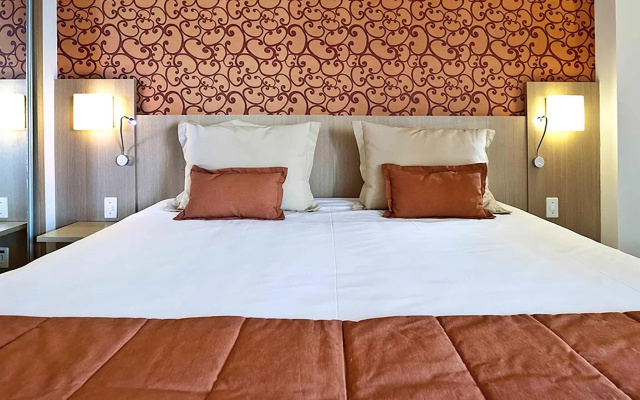 Mercure Santos