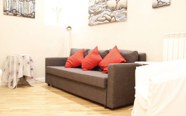 Art Apartment S.M.N.
