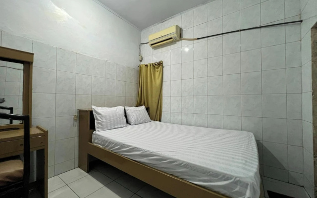 OYO 92675 Hotel Rosna