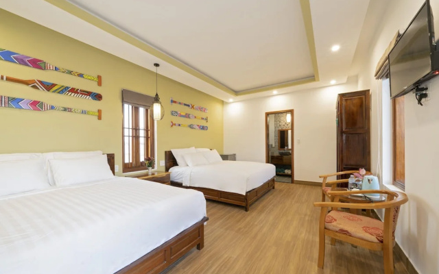 Blue Whale Homestay