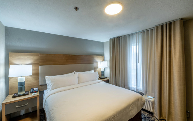 Wichita West Inn And Suites