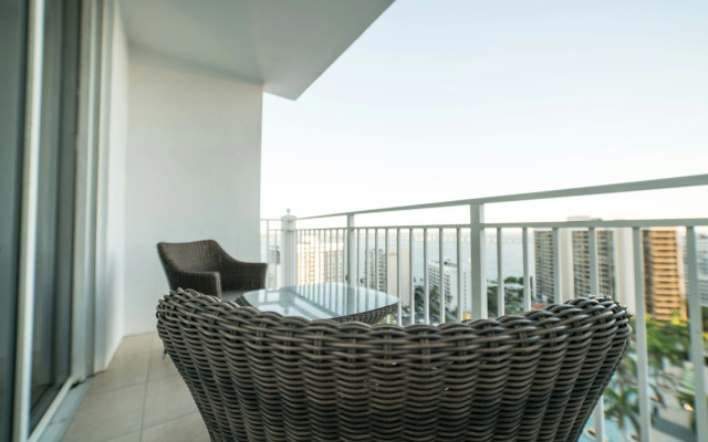 Fortune House Hotel Suites