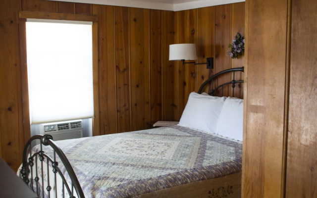 Fairweather Inn and Nevada City Cabins