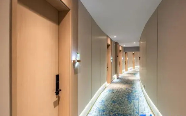 Mujiangnan Hotel (Taizhou Medical City Oriental Town Branch)