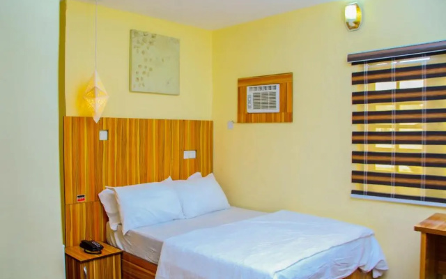 Ontario Suites