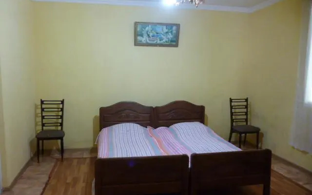 Irakli Guest House