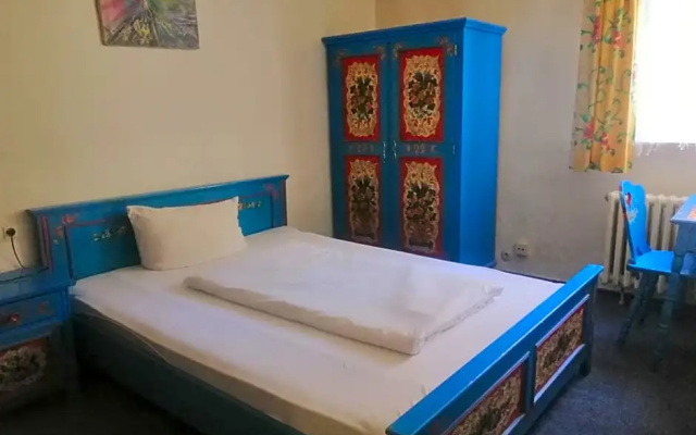 Lotus Hotel