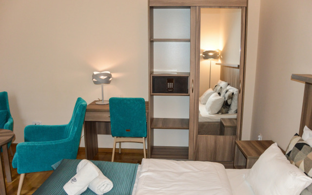 Kosmopolita Rooms