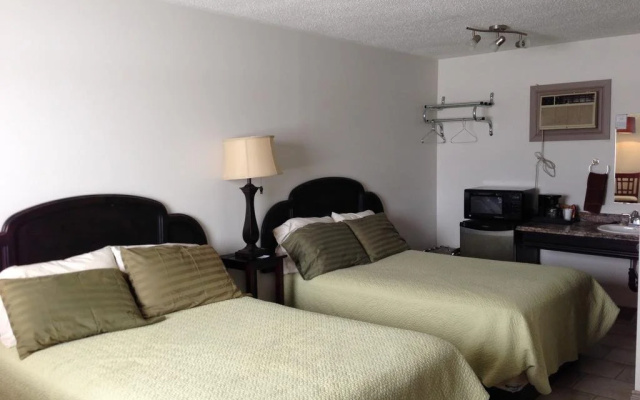 Chaparral Inn