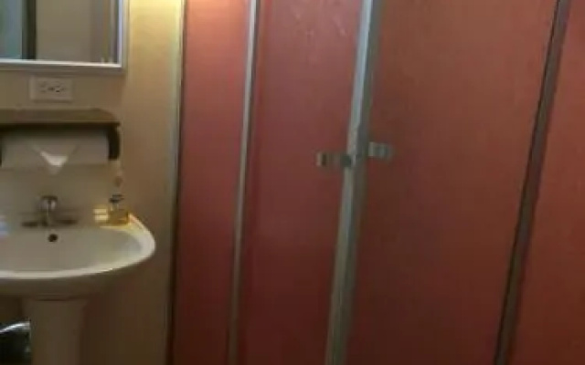 Dim's Hostal