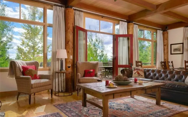 Granite Ridge Lodge