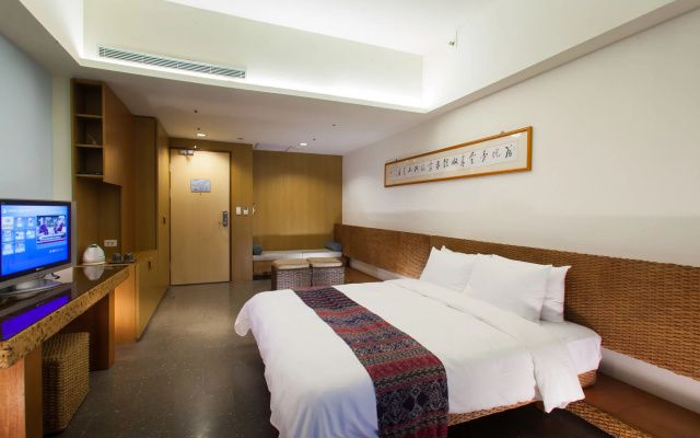 Luminous Hot Spring & Resort