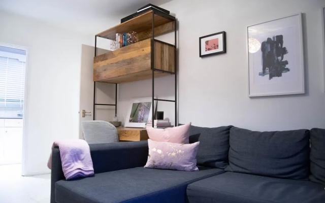 1 Bedroom Battersea Flat