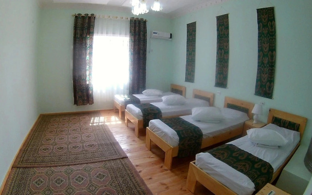 Семейный гостевой дом Yoqut House