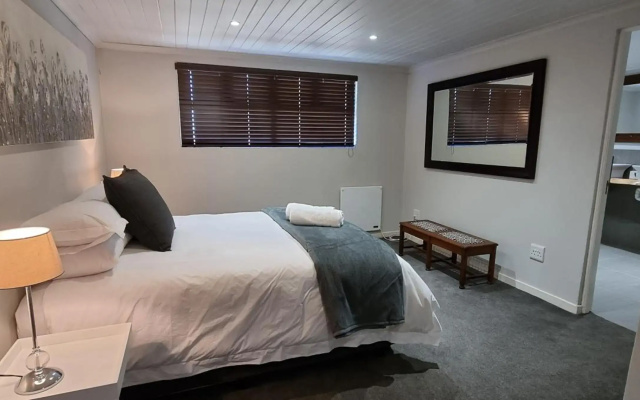 DullVino House Dullstroom