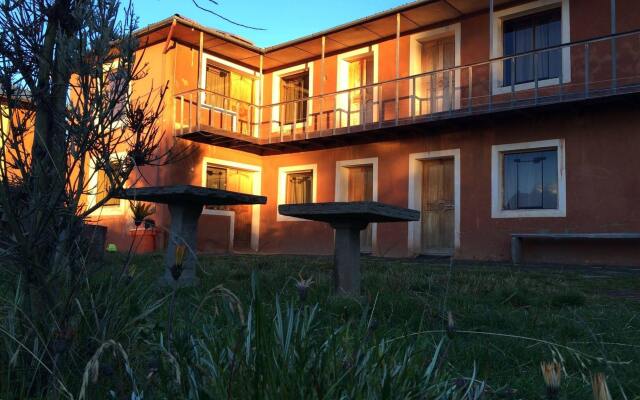 Отель Titicaca Lodge вид на фасад