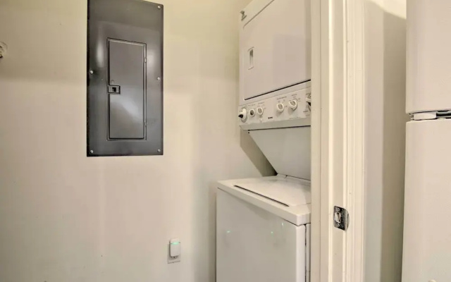 Porch & Community Perks: Walkable Lewes Condo