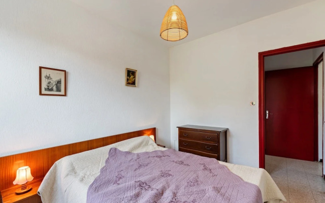 Flat With Pool in the Heart of Vineyards