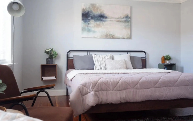 Amazing Townhouse-Heart of Little Italy